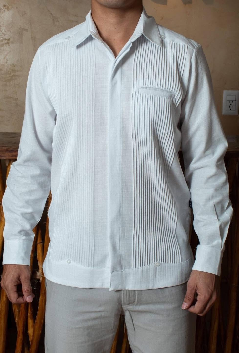 Vista de Guayabera blanca
